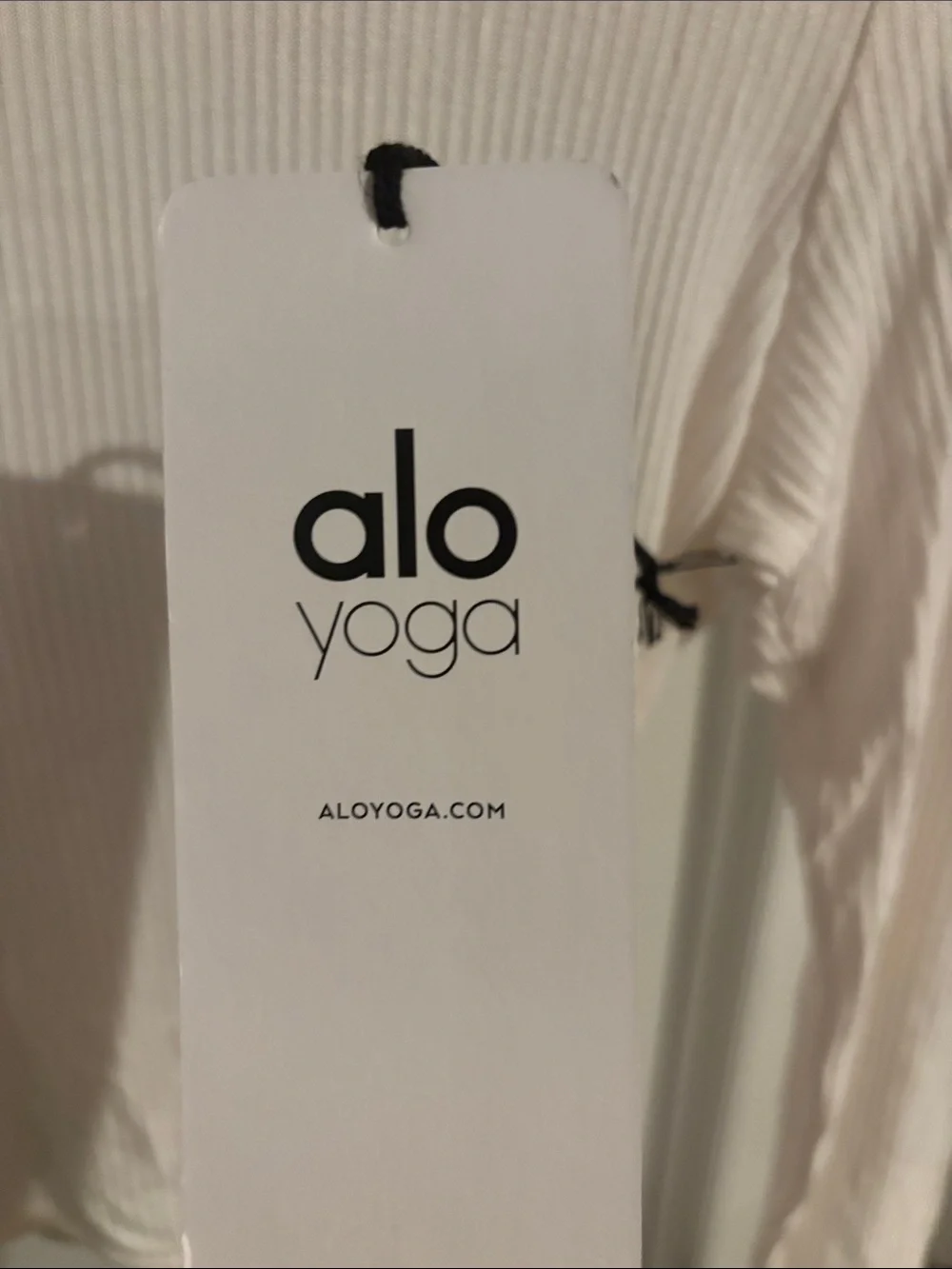 ALO Yoga Ivory Ribbed crop premier long sleeve Mock Neck Top - Picture 3 of 5